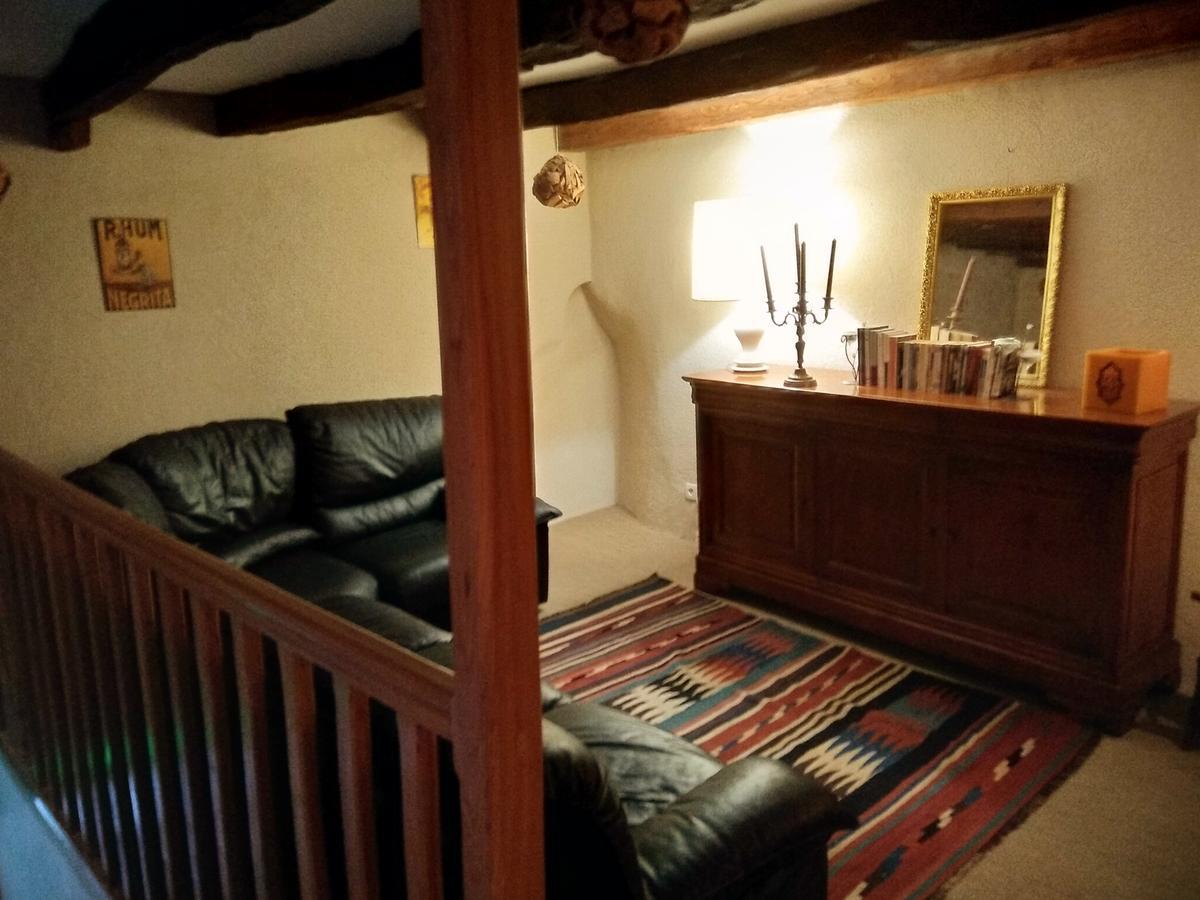 Hotel Du Donjon Aulnay  المظهر الخارجي الصورة